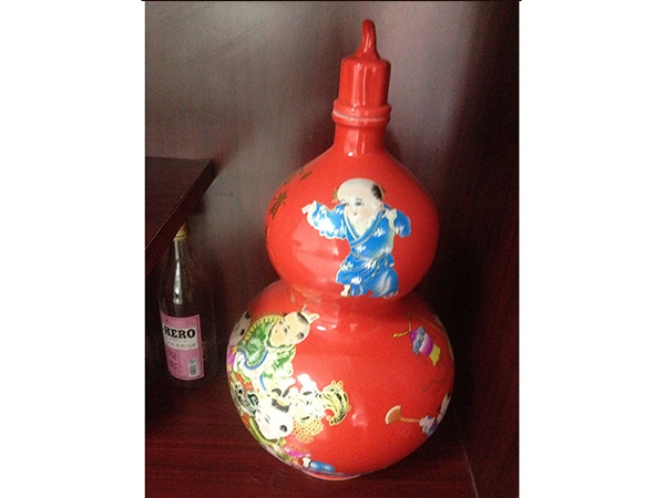 收藏纪念系列酒